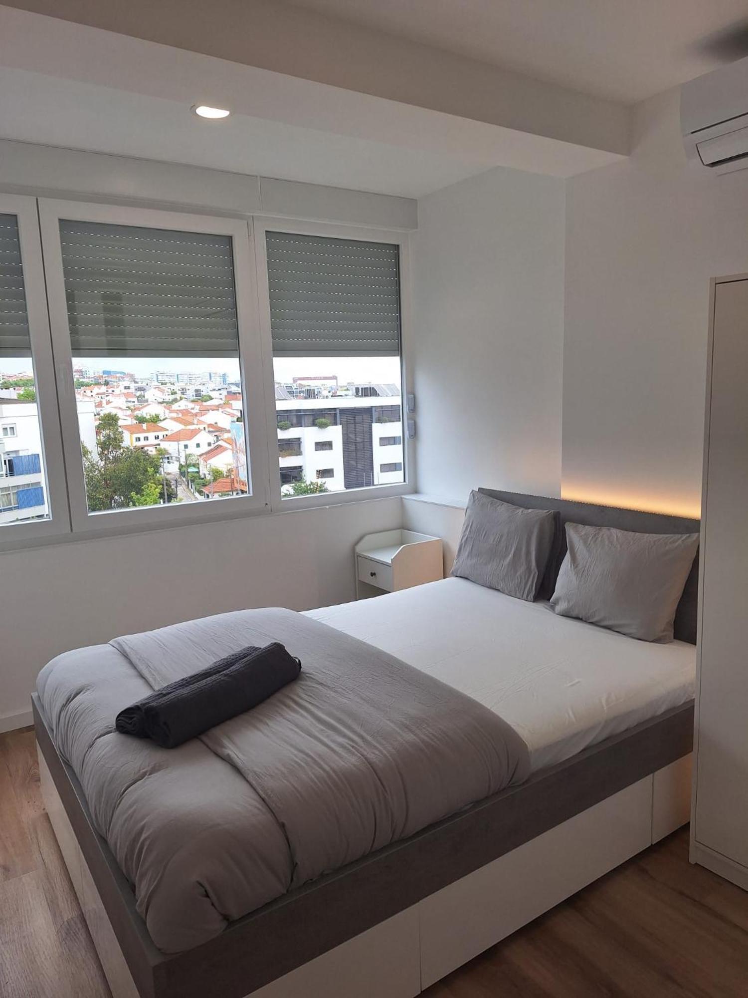 Lisbon South Bay Rooms 2 アルマダ エクステリア 写真