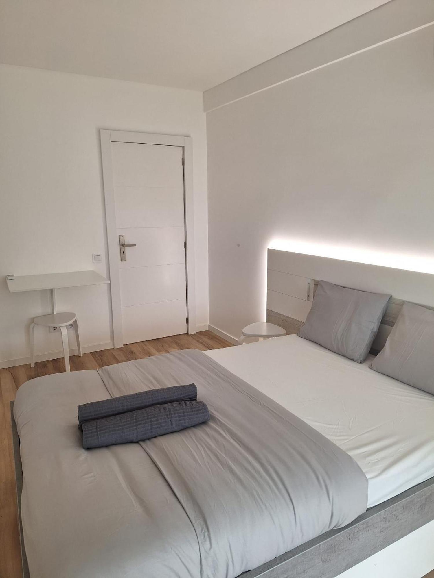 Lisbon South Bay Rooms 2 アルマダ エクステリア 写真
