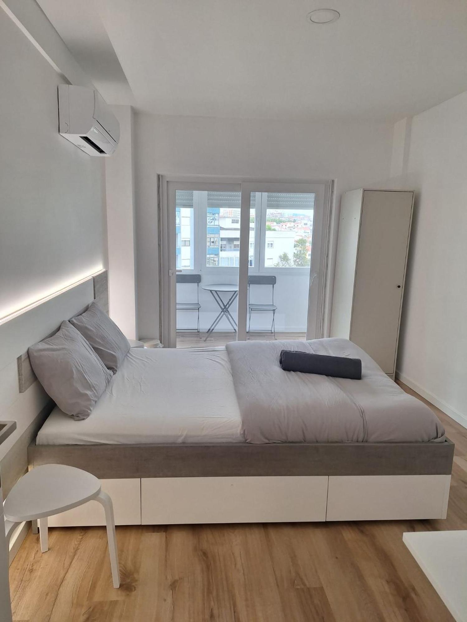 Lisbon South Bay Rooms 2 アルマダ エクステリア 写真