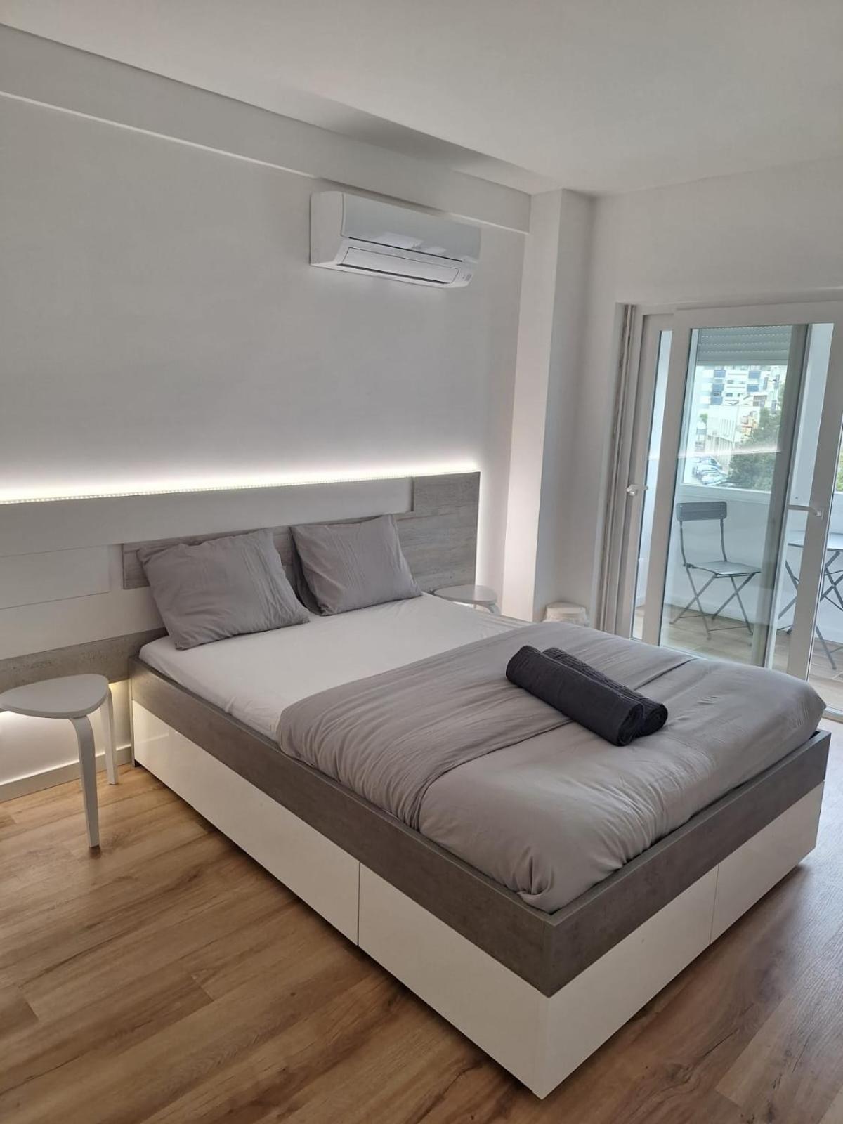 Lisbon South Bay Rooms 2 アルマダ エクステリア 写真