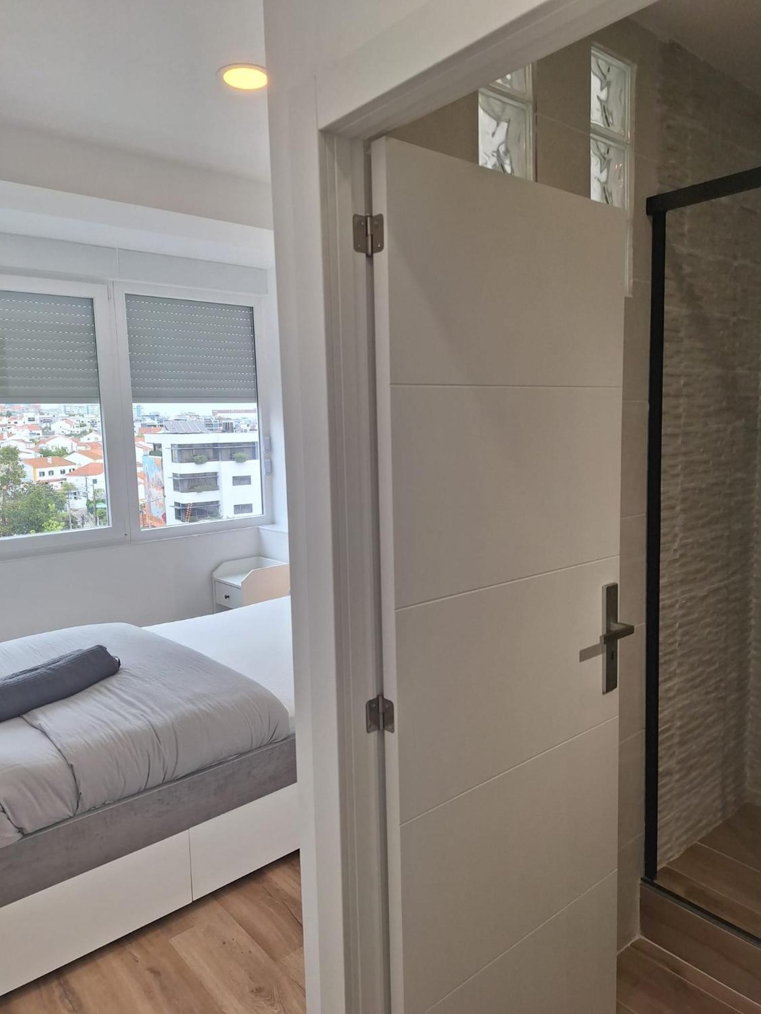 Lisbon South Bay Rooms 2 アルマダ エクステリア 写真