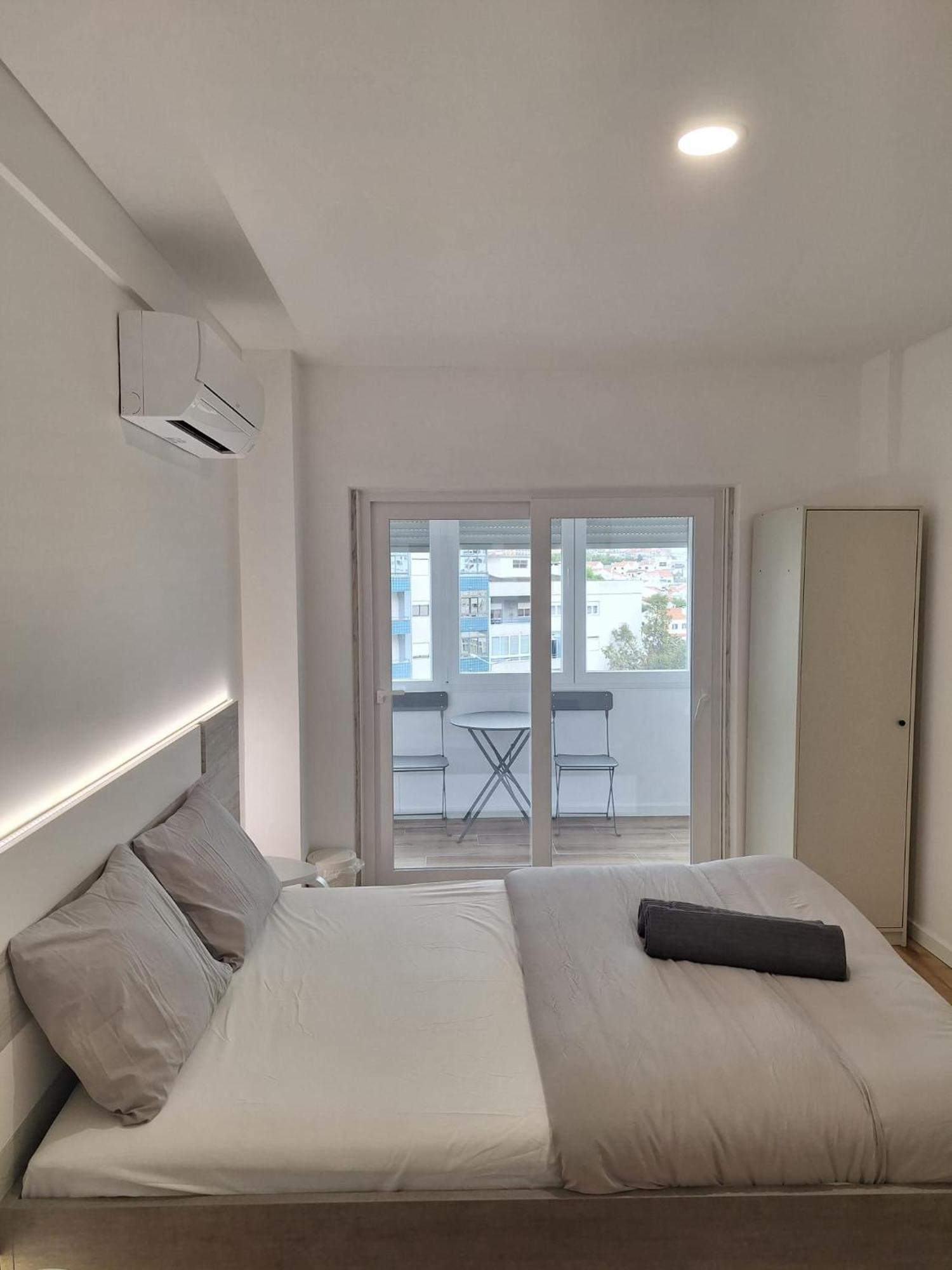 Lisbon South Bay Rooms 2 アルマダ エクステリア 写真